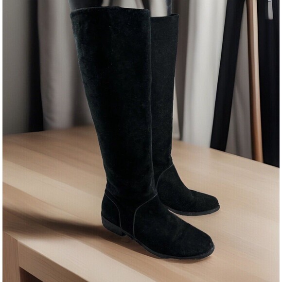 Ugg Boot Daley‎ 8 Tall Black Suede Leather Equestrian Riding Knee Minimalist Zip - Picture 1 of 13